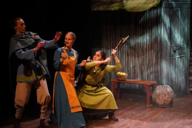 ✨️PREMIÄR ikväll!✨️
___________________________Wow vilket genomdrag vi hade igår 😍
Ska bli så kul att visa er vad vi jobbat med under flera månader nu!Än finns några biljetter kvar till kvällens föreställning kl. 19.00 på Dieselverkstaden, så vänta inte för länge! Bara två timmar kvar 😱
Hoppas vi ses ikväll! 🕺💃